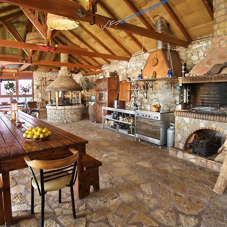 Agia EfimiaDogis Retreat公寓 外观 照片